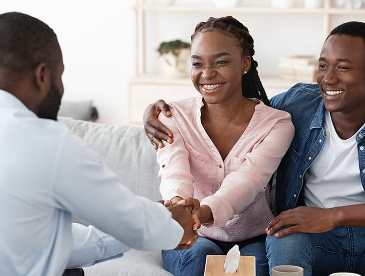African American Couple and African American Therapist in Couples Counseling | Marriage Counseling for Wed to Be's